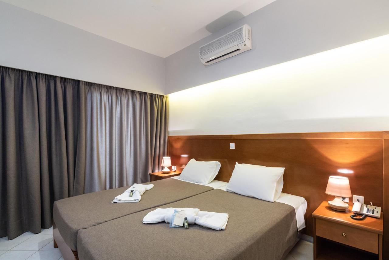 Hiona Holiday Hotel Palekastro Ngoại thất bức ảnh